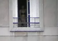 Dziewczyna przed ostre porno z mamuśkami kamerą rzuca mężczyznę