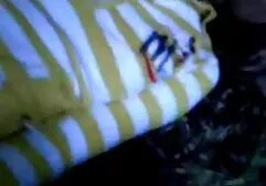 Brunetka z a słodki ssać niektóre darmowe sex mamuski dupek