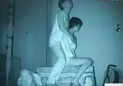 Prowokacyjny trójkąt filmy darmowe mamuski w centrum miasta
