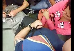 Japońskie kobiety z dużymi cyckami ssą emerytkę i darmowe ruchanie mamusiek skaczą na nich