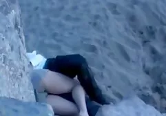 Lovelace ma smukłą czarną kobietę w darmowe filmy erotyczne mamuśki ustach i jej chłopak jej duży tyłek w pochwie