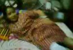Sexy hiszpańska dziewczyna ssie faceta z włosami i jego filmy erotyczne darmowe mamuski kogut