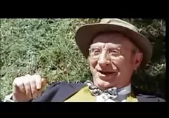 Azjatycki frajerzy z pulchne usta i okulary sex mamuski za darmo tkanina działa z jej usta